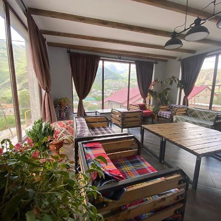 Veranda Guesthouse Kazbegi Exteriör bild