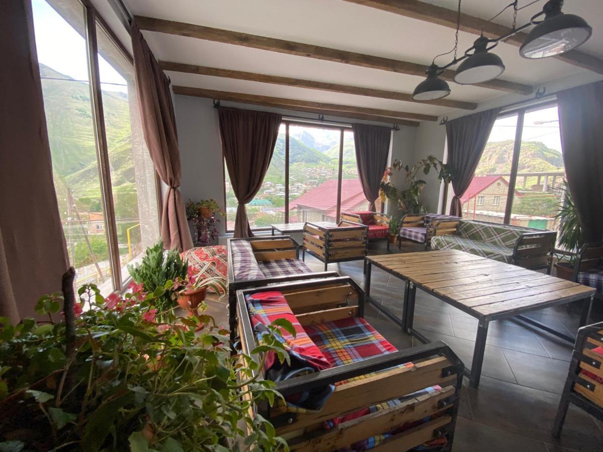 Veranda Guesthouse Kazbegi Exteriör bild